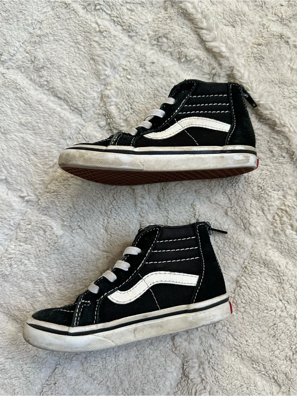 Vans | Black and White Toddler Sk8-Hi Zip Shoes | Size 9.0
